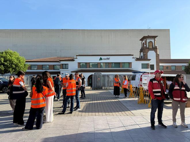 El simulacro ferroviario en la estación Delicias, en imágenes