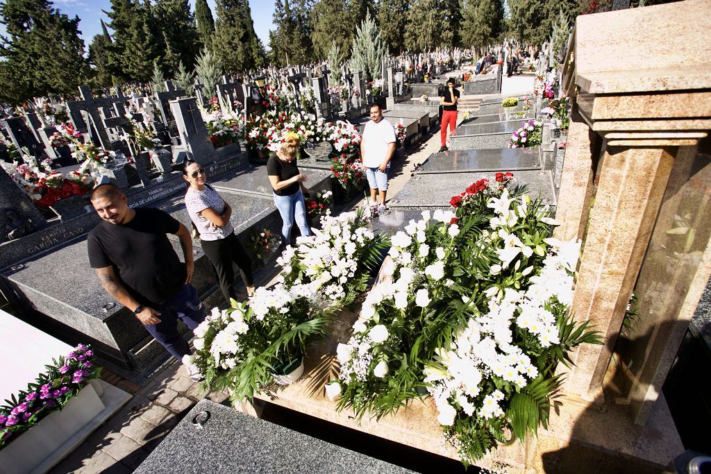 Cementerio de Espinardo el día de Todos los Santos