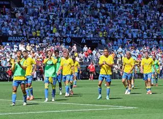 La rabia de Álex Suárez: "Toca pedir perdón a la afición de la UD Las Palmas y apretar el culo"