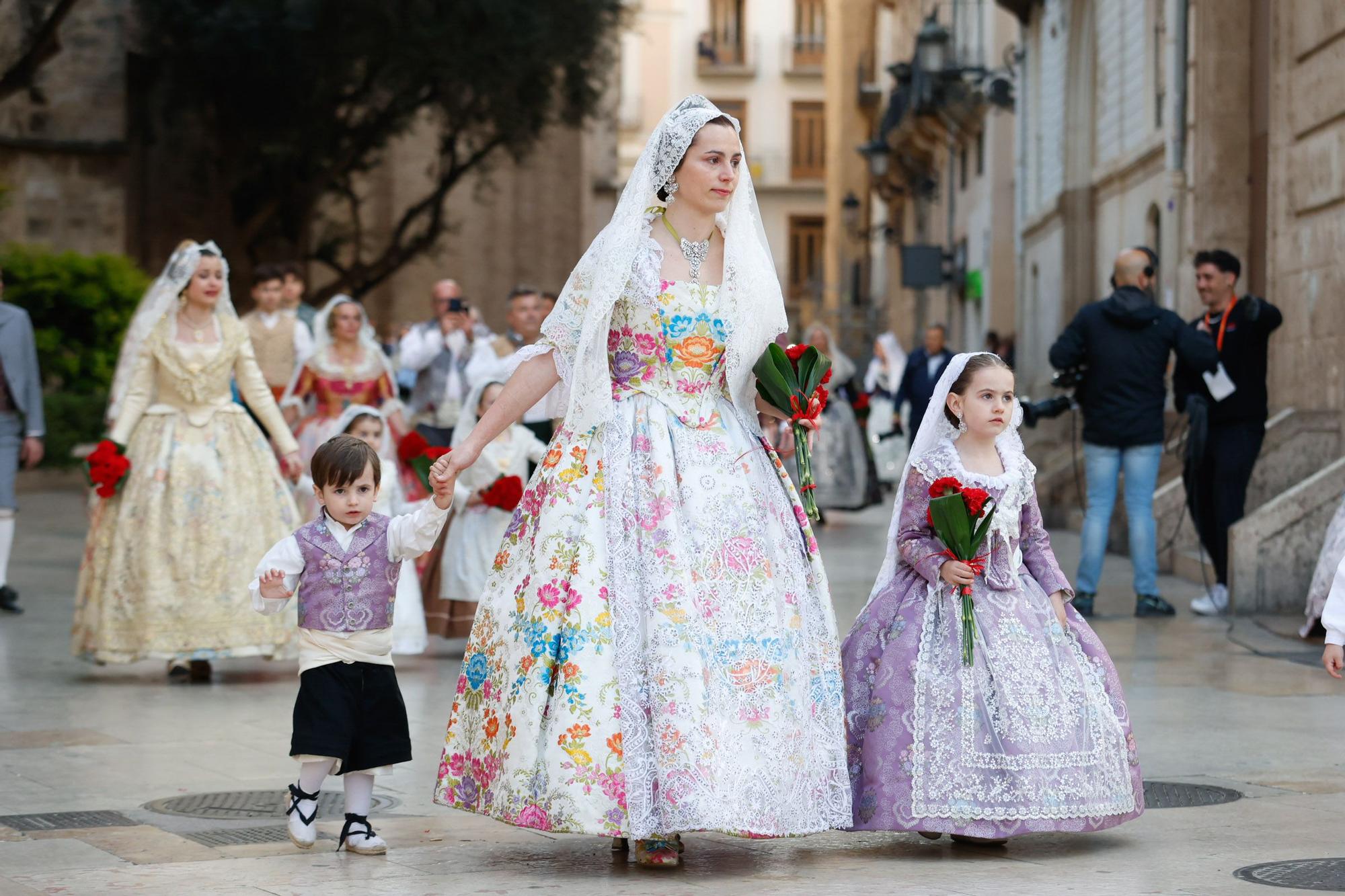 Búscate en el primer día de la Ofrenda en la calle San Vicente entre las 18:00 y las 19:00