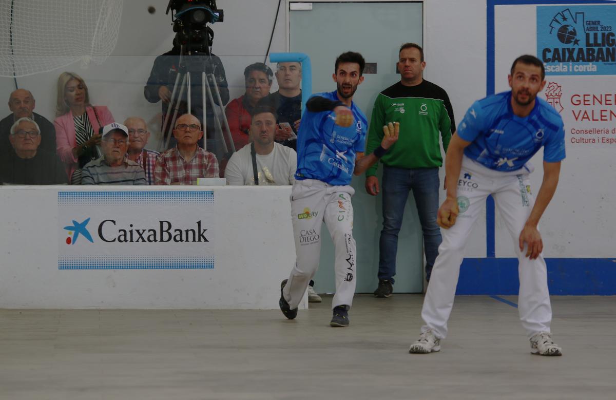 Marc, Pere i Monrabal II s’emporten l’anada de la segona semifinal en véncer a Puchol II, Álvaro Gimeno i Hilari per 60-45 a La Pobla.