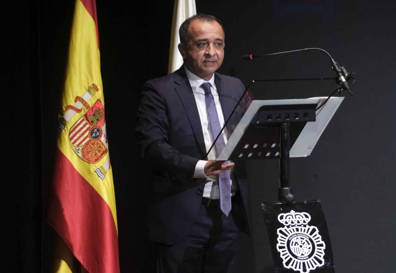 Acto de la Policía Nacional en el Teatro Guimerá