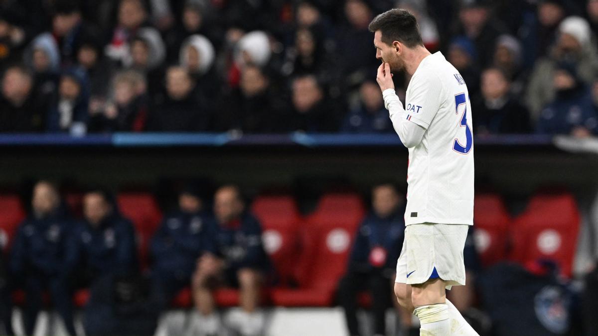 Messi se lamenta durante el Bayern-Paris SG en Múnich.