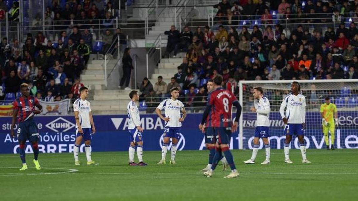 La SD Huesca agota las entradas a la venta para el derbi ante el Real ...