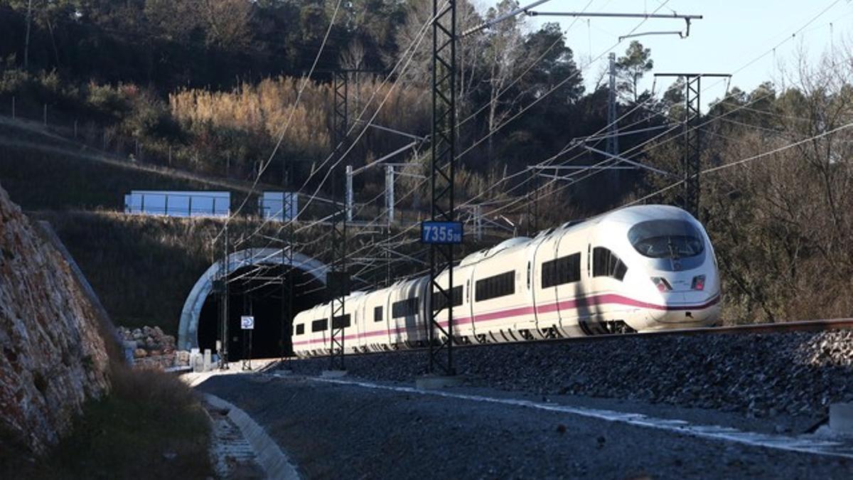 El túnel del AVE de Les Cavorques, en Bàscara (Alt Empordà).