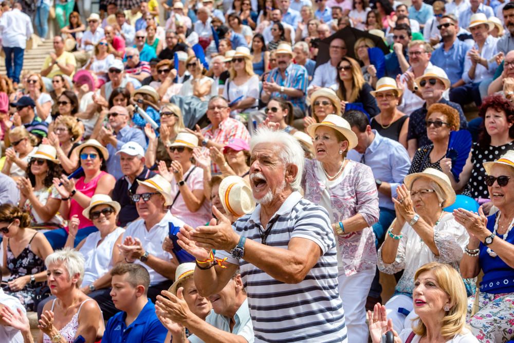 Cerca de 800 personas llenan el auditorio Óscar Esplá del parque de L''Aigüera de Benidorm en el mitin de Pablo Casado