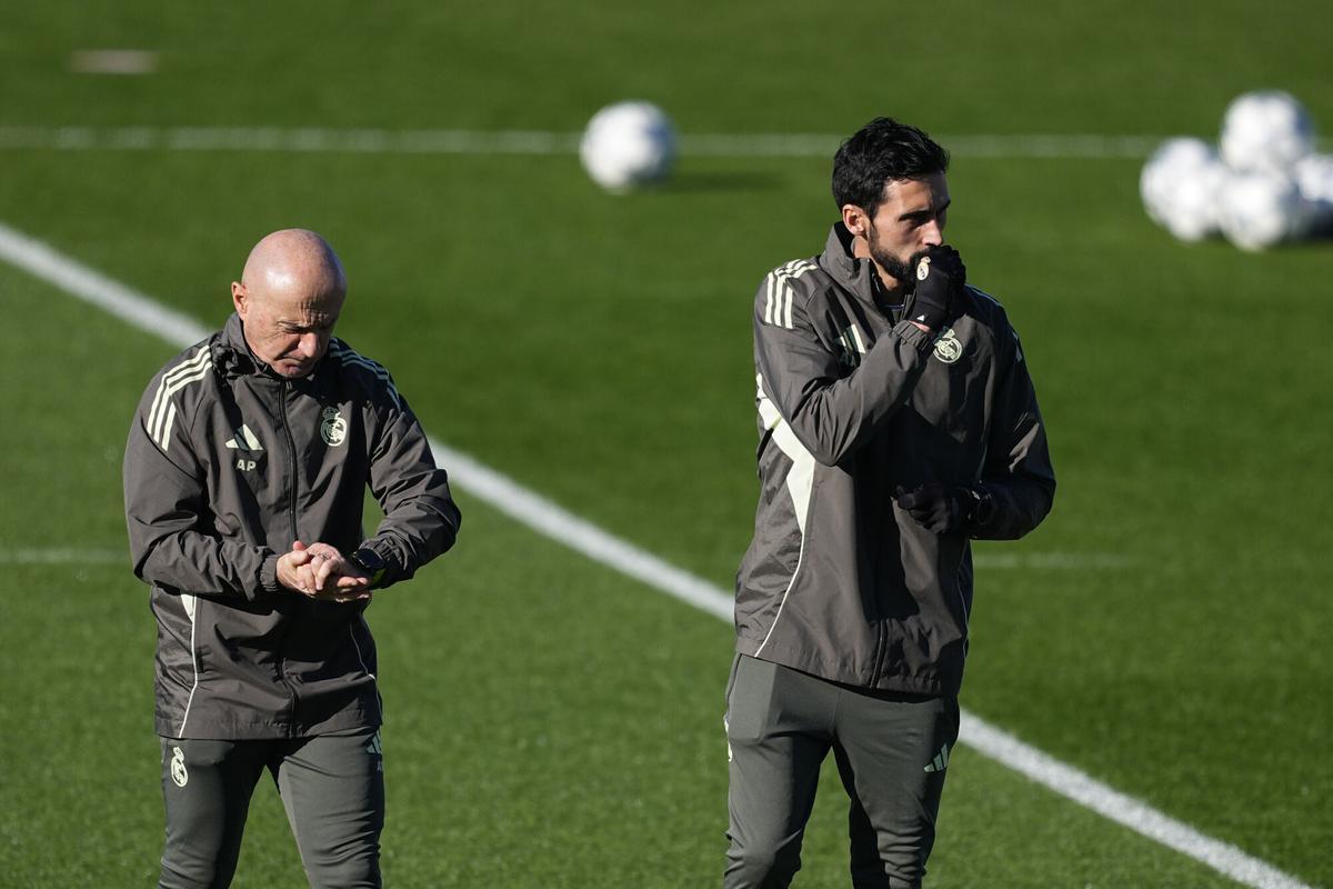 Antonio Pintus y Álvaro Arbeloa, durante un entrenamiento del Real Madrid en Valdebebas.