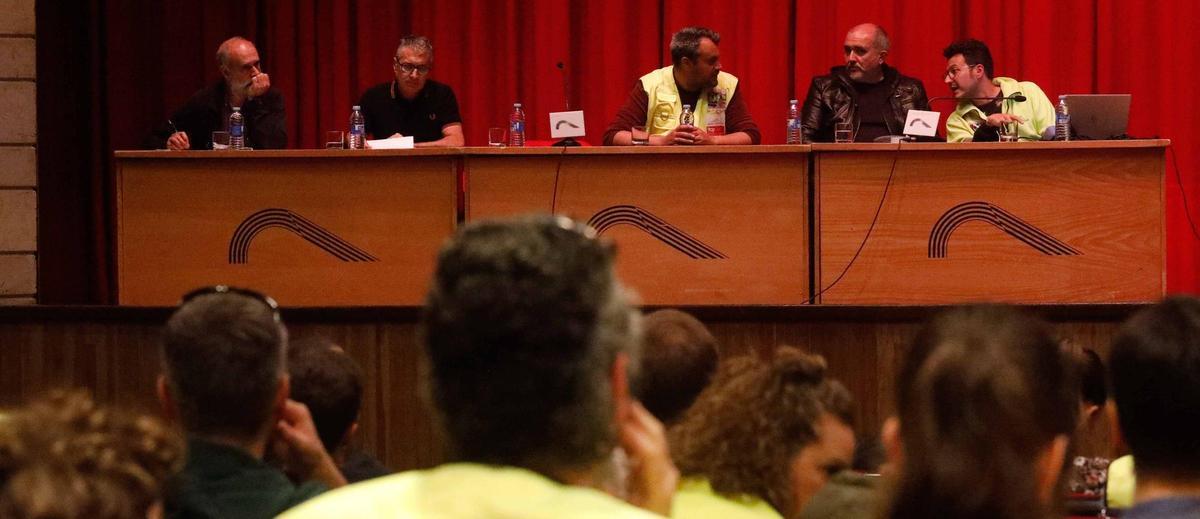 Participantes en el acto celebrado ayer en la Casa de Cultura de Avilés.