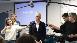 Stellantis anuncia la salida de Carlos Tavares en enero de 2026