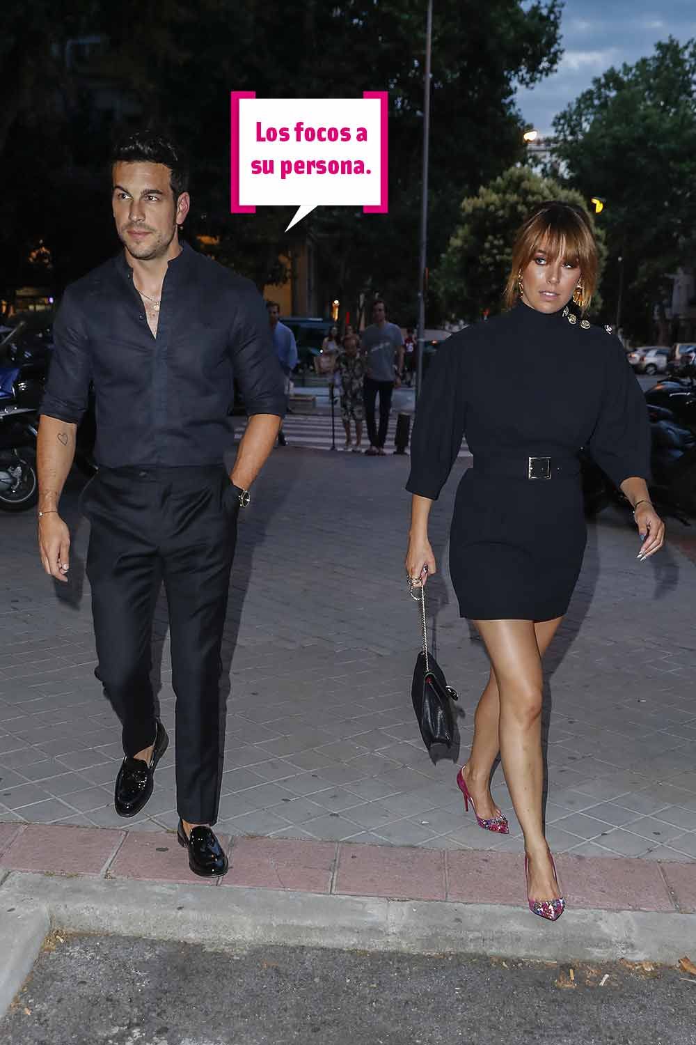 Mario Casas y Blanca Suárez llegando a una fiesta en Madrid