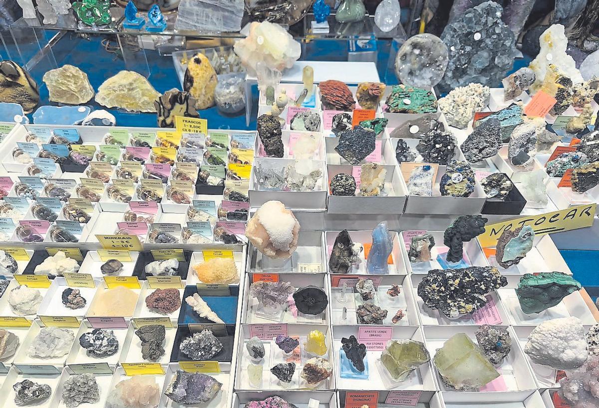 Feira de Minerais en Área Central