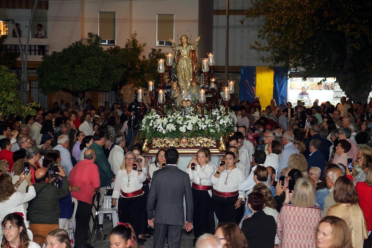 Procesión de la Virgen de las Viñas en una edición anterior de las fiestas.