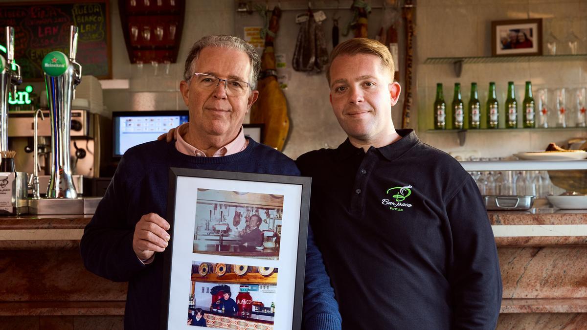 Paco Bachiller, propietari de Bar Paco a Fuenlabrada, i el seu fill Paco