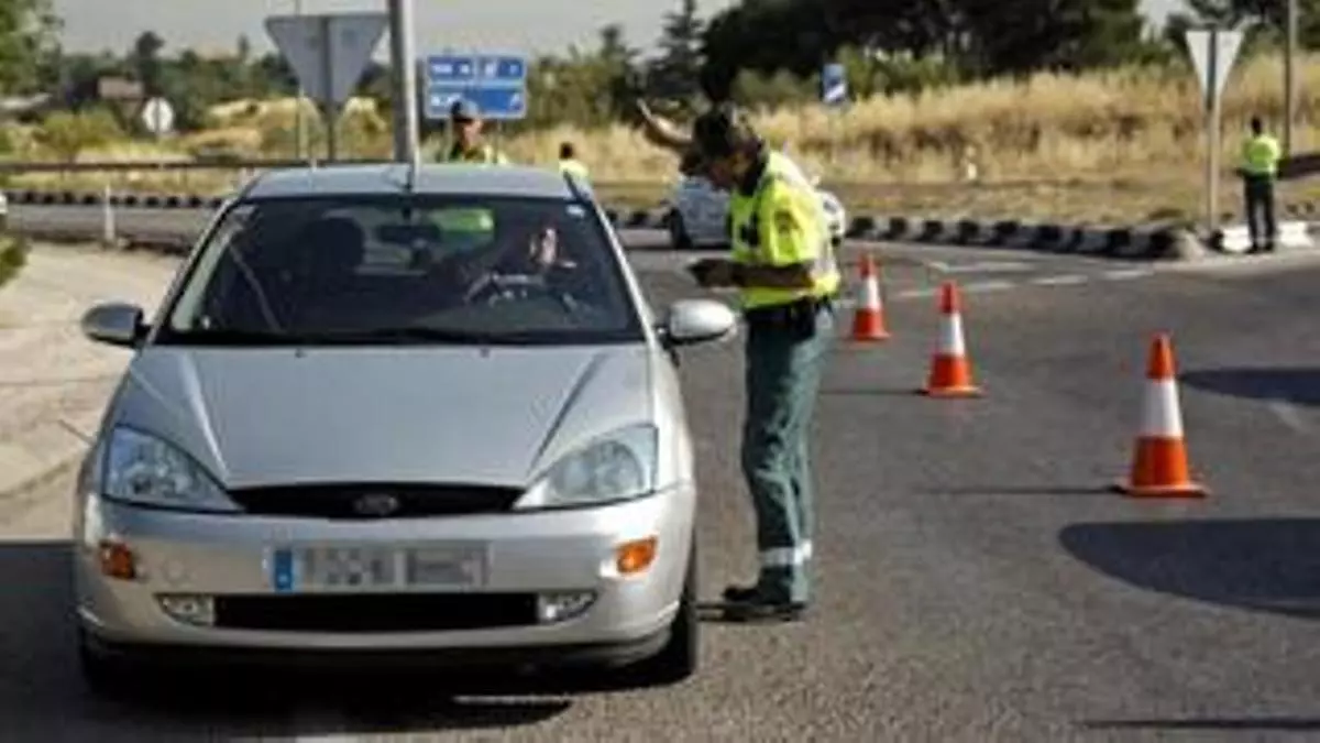 El nuevo dispositivo que la DGT obligará a llevar a los coches a partir de julio