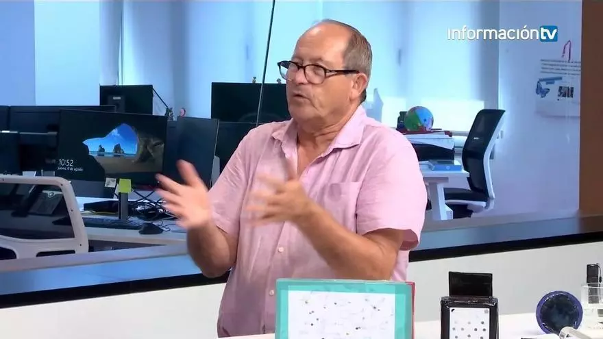 Enrique Aparicio: “La corona solar solo se puede ver durante un eclipse solar total, no hay otra forma de observarla”