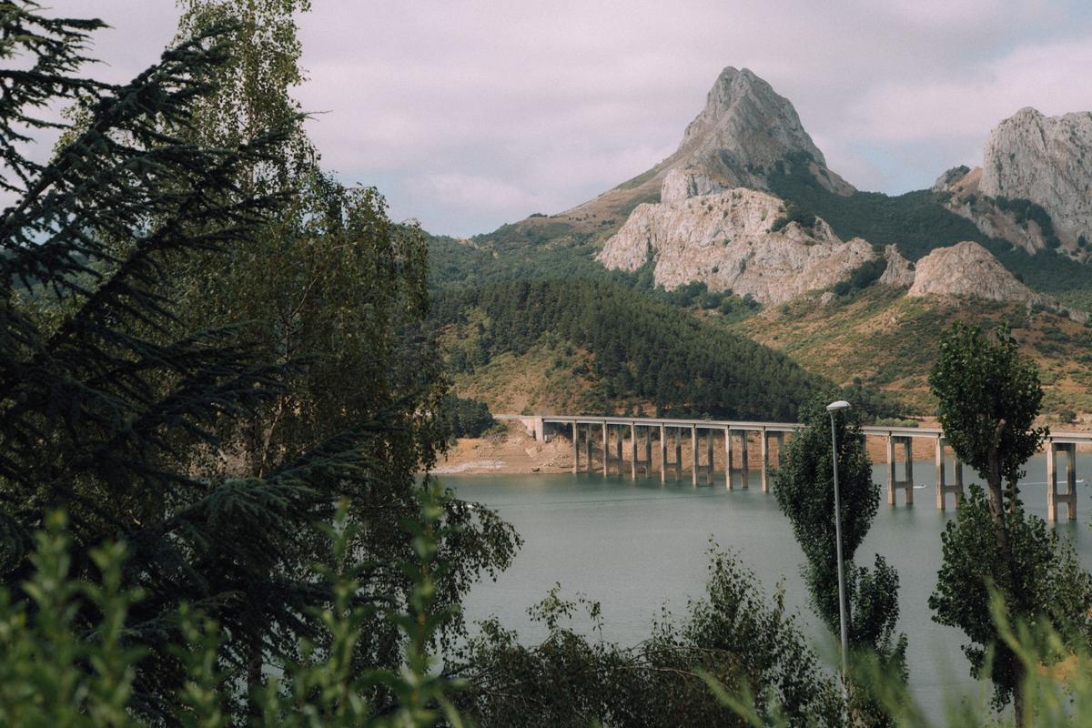 Perspectiva del valle de Riaño. 