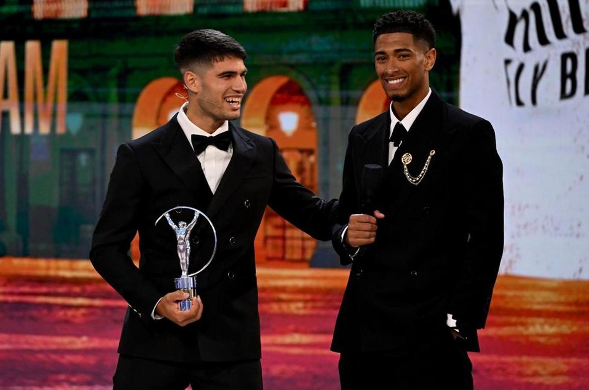 Carlos Alcaraz y Jude Bellingham, dos de los deportistas reconocidos en el pasado en los Laureus.