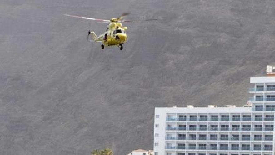 Un helicóptero, durante la búsqueda del desaparecido.