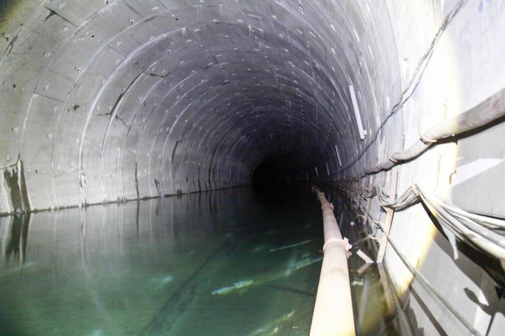 Imágenes del "tunelón" del metrotrén inundado.