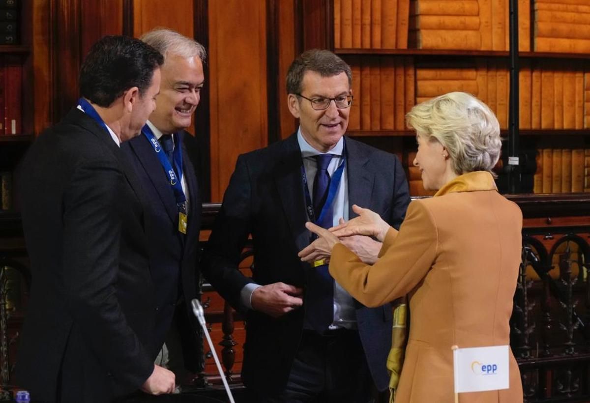 Alberto Núñez Feijóo y Esteban González y Ursula von der Leyen.