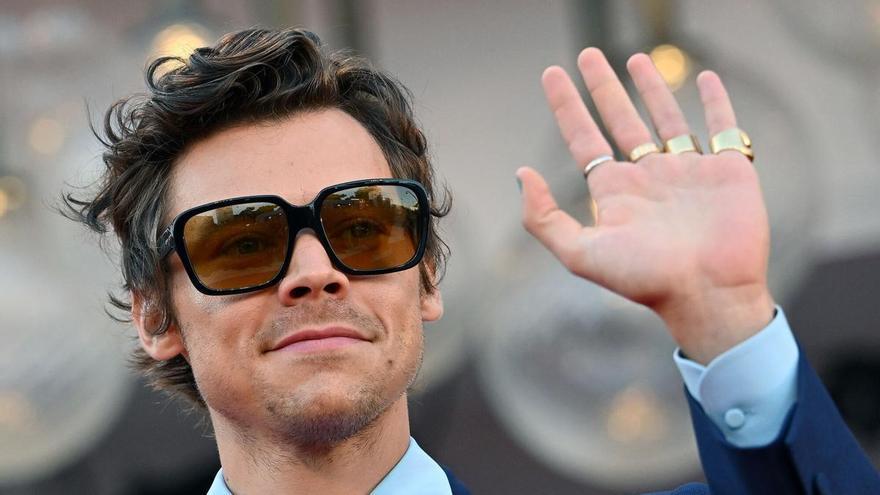 Harry Styles convierte un vibrador en fenómeno fan y dispara el éxito de Pleasing, su marca de bienestar sexual