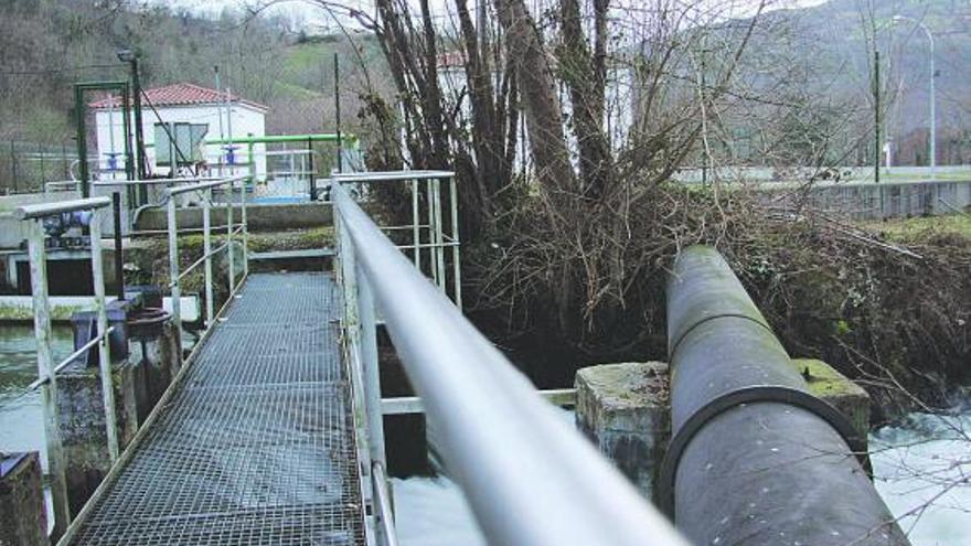 Planta potabilizadora de Entralgo, de donde parte el suministro de Aguas de Langreo.