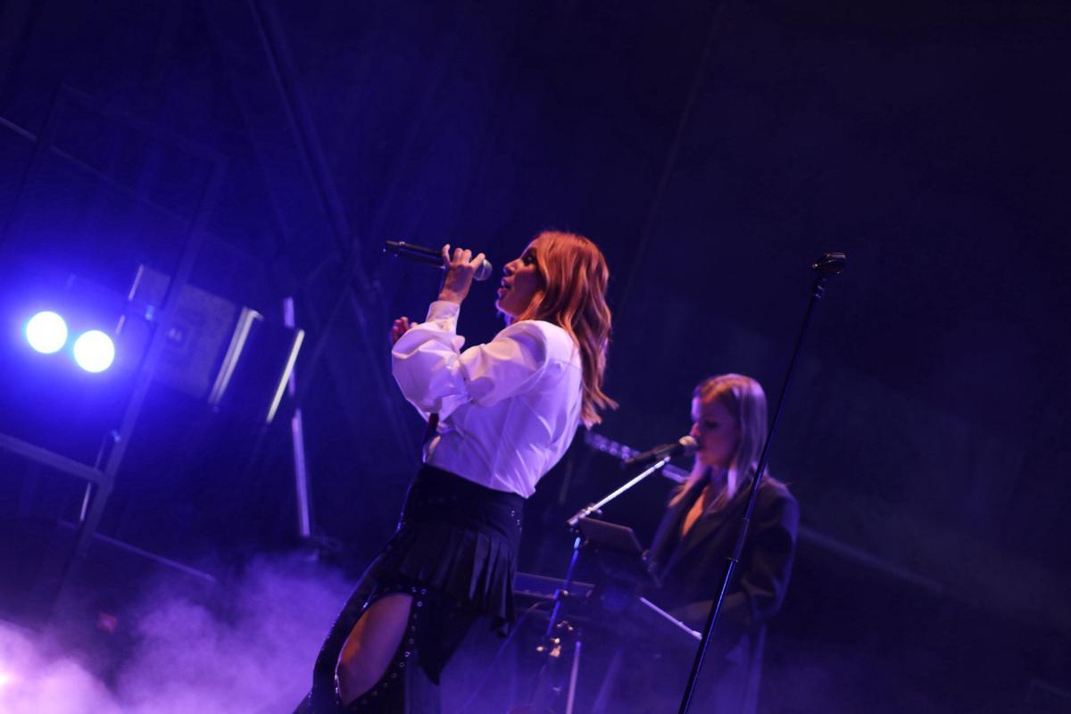 GALERÍA | Las imágenes más especiales del concierto de Leire Martínez en la Plaza Mayor de Zamora