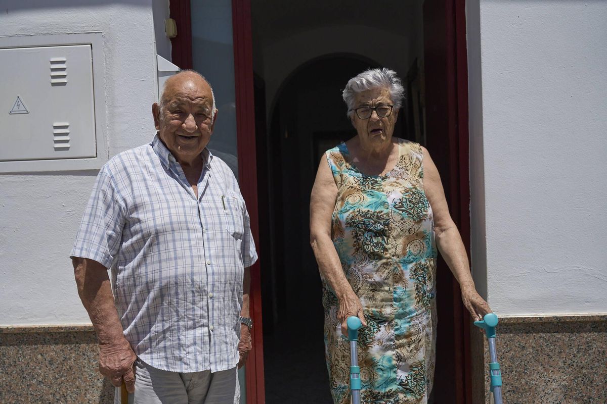 Antonia y Candelario, en su casa.