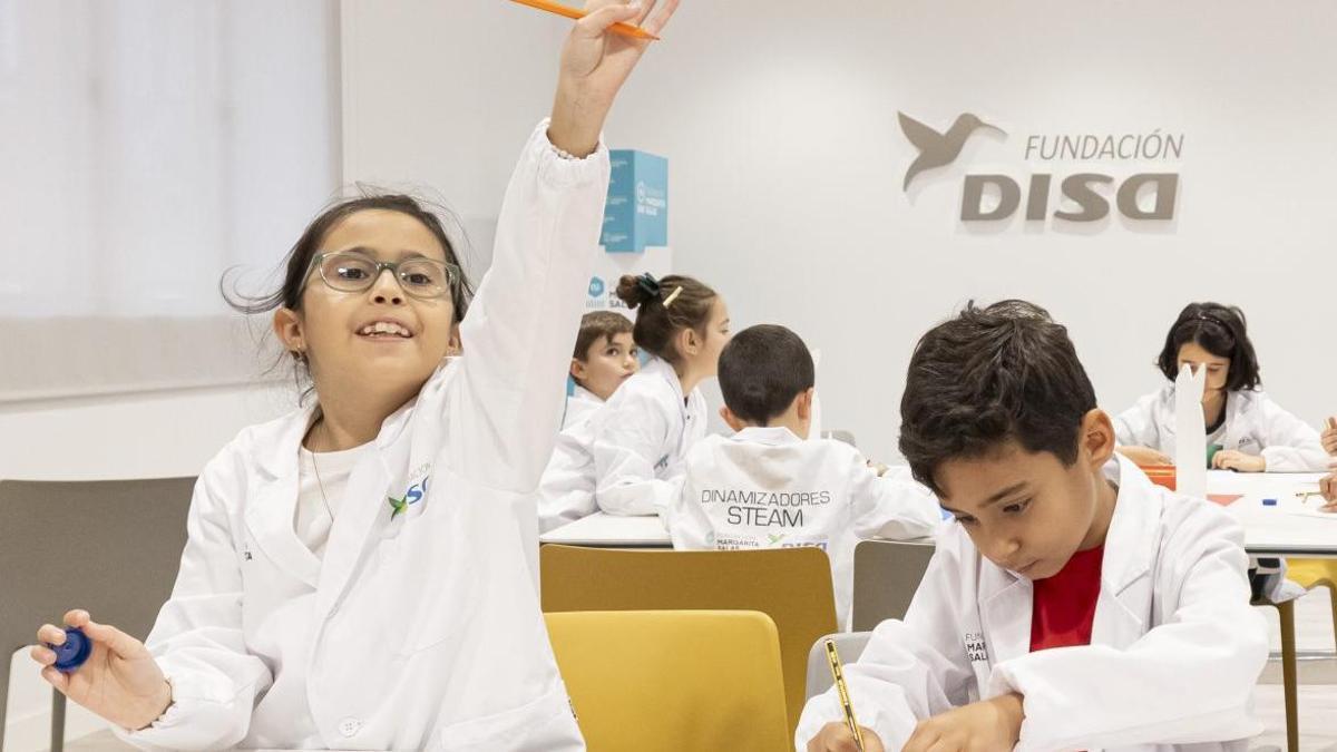 Proyecto Dinamizadores STEAM, ciencia para niños y niñas.