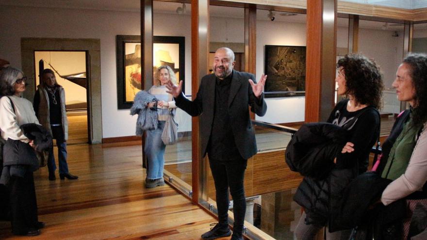 Visita guiada con Paco Nadie a la exposición "Dos orillas, un mar" | PEDRO ORTERA