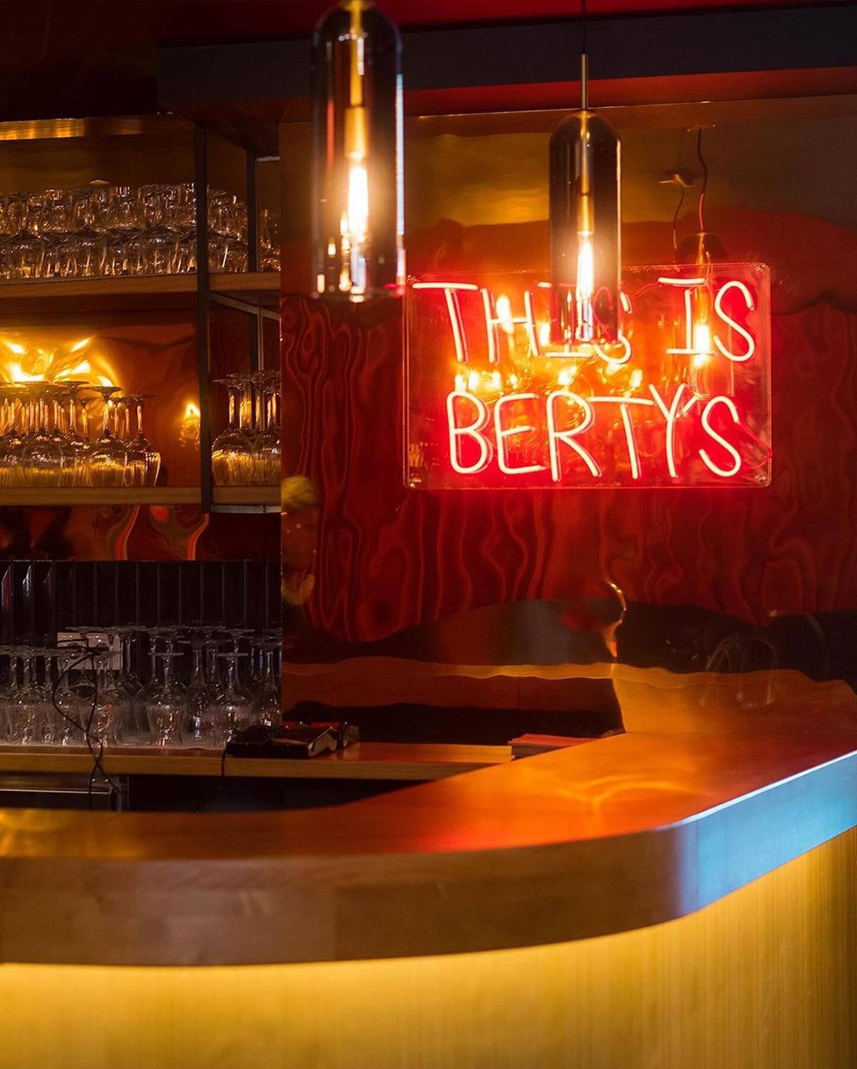 Interior de Bertys Burger