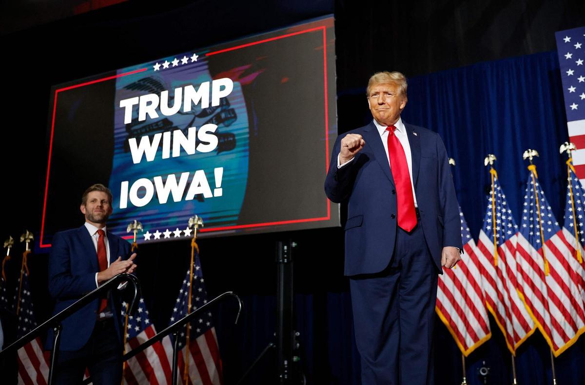 Trump arrasa en los caucus de Iowa
