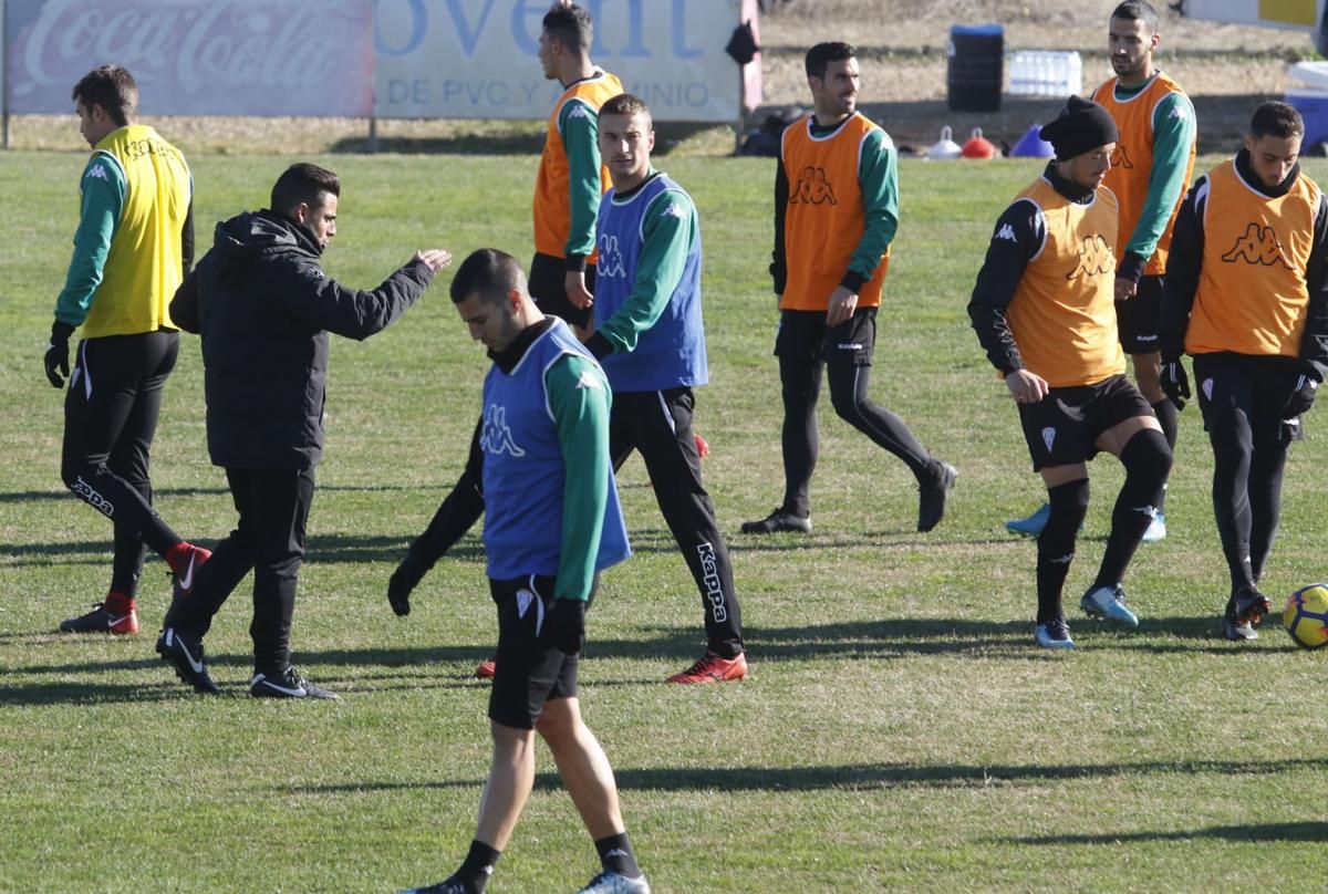 Primer entrenamiento de Jorge Romero tras hacerse cargo del primer equipo del CCF