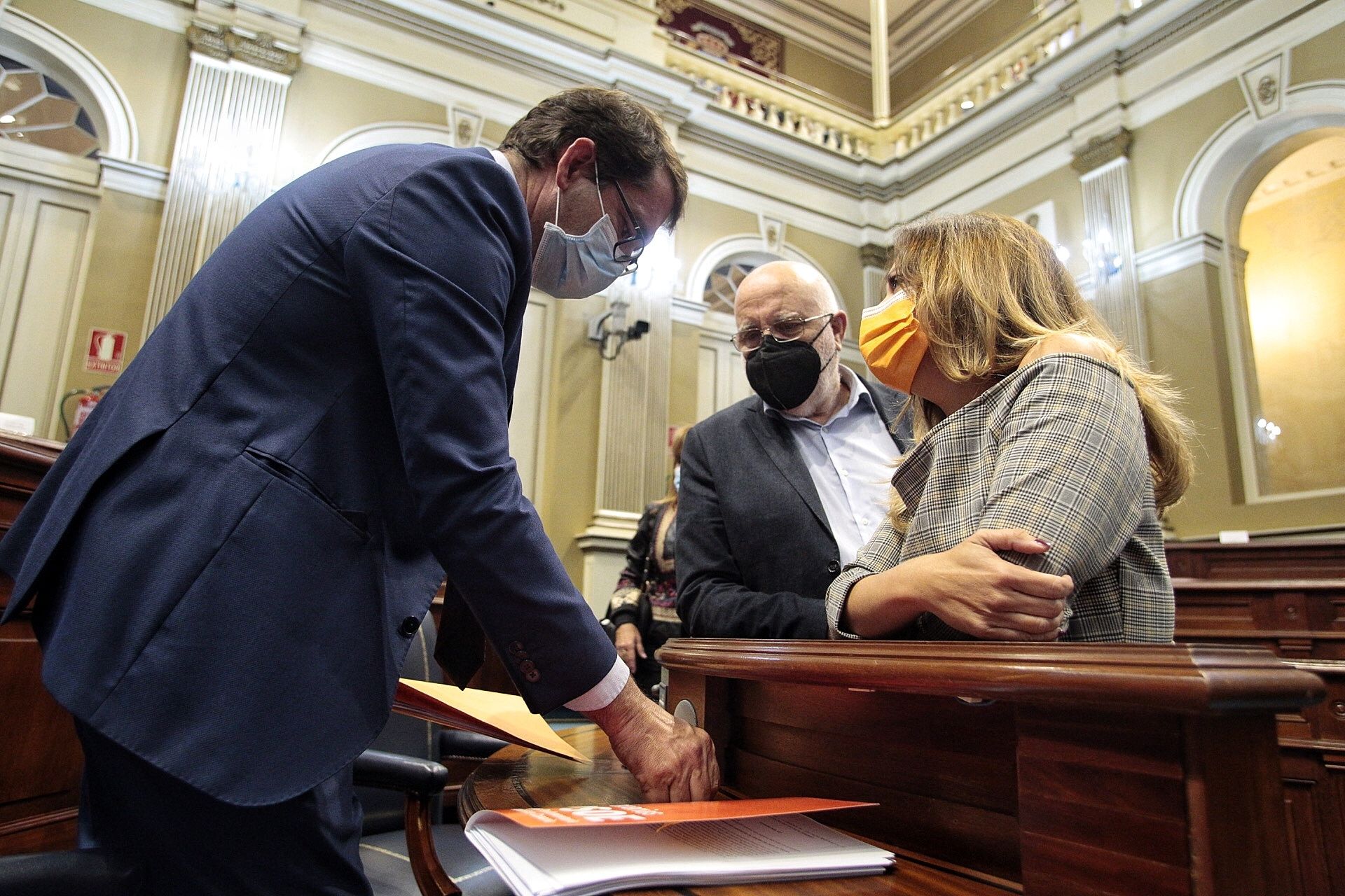 Pleno del Parlamento de Canarias