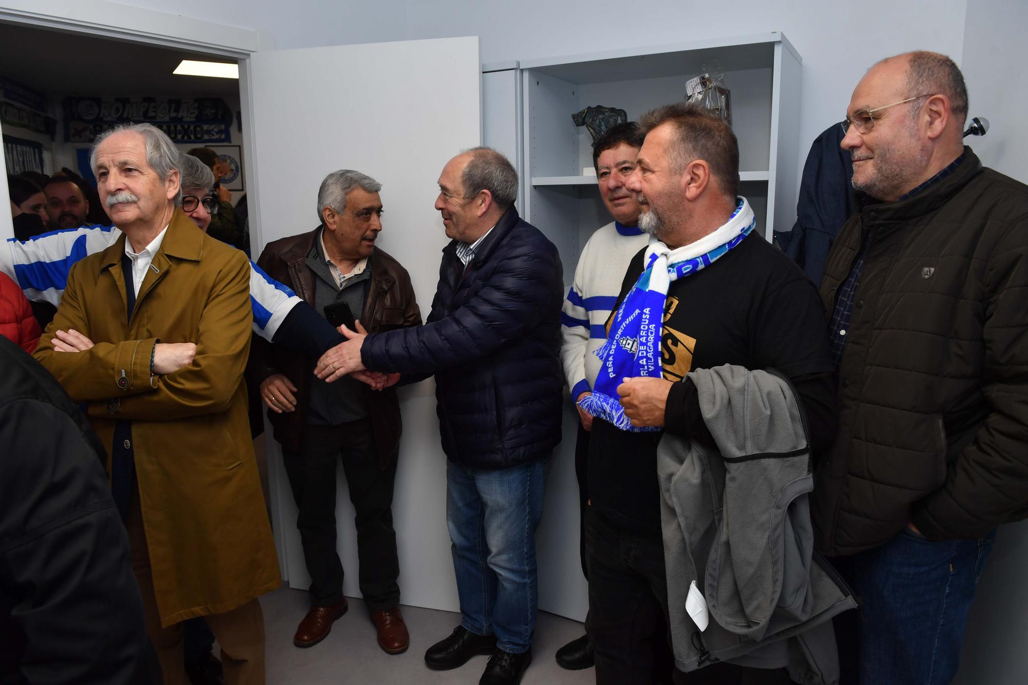 Inés Rey y Antonio Couceiro coinciden en la inauguración del nuevo de la Federación de Peñas Deportivistas en Riazor