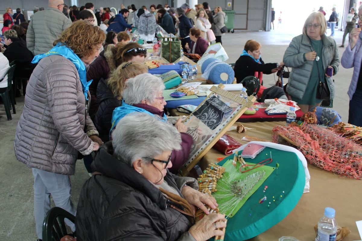 Así es el gran Encuentro de Encaje de Bolillos de Mieres