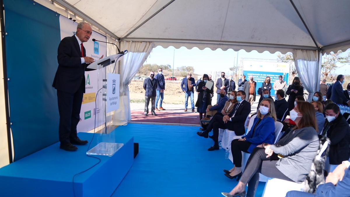 El alcalde, Francisco de la Torre, en rueda de prensa.