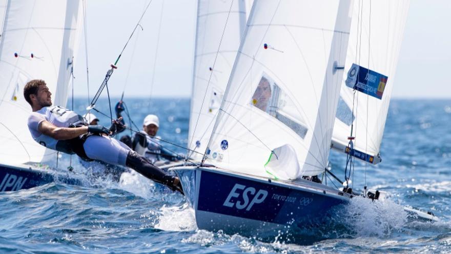 Los españoles Xammar y Rodríguez podrían sumar una nueva medalla en vela.