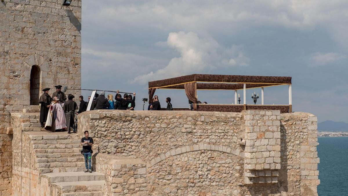 Rodaje de la serie 'El Ministerio del Tiempo' en el castillo de Peñíscola.