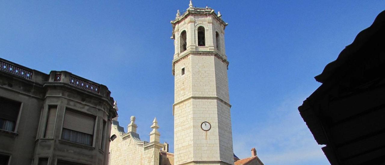 Imagen del campanario de Benicarló, que la sentencia judicial establece que es propiedad del Ayuntamiento.