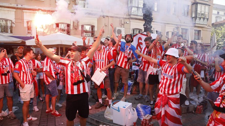 Los emocionantes cánticos de La Mareona en Santander para apoyar al Sporting