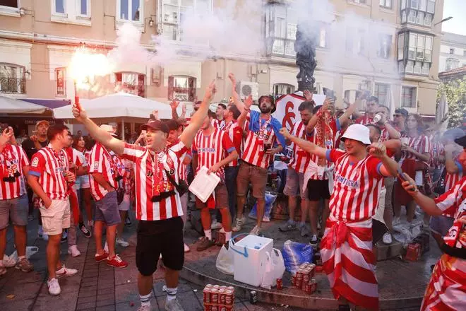 Los emocionantes cánticos de La Mareona en Santander para apoyar al Sporting