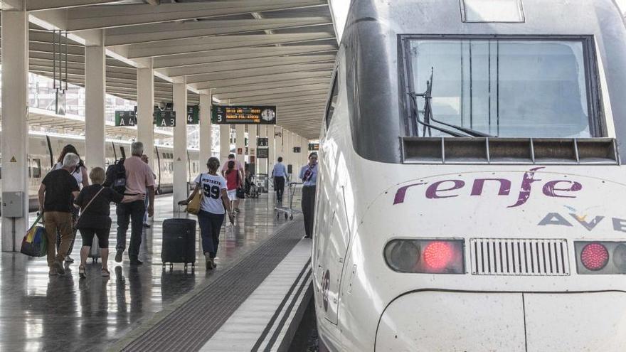 El AVE que conecta Alicante con Madrid roza los 12 millones de pasajeros desde su arranque hace seis años