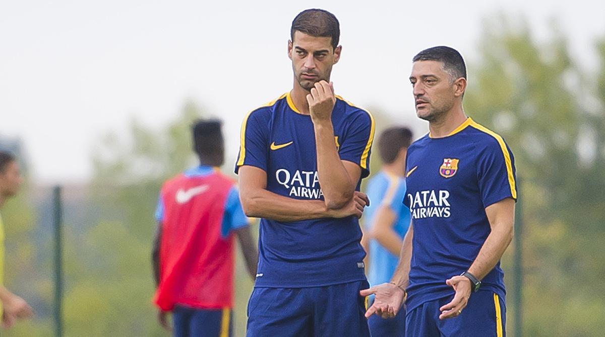 Primer entrenament del tècnic amb els joves del filial a La Masia.