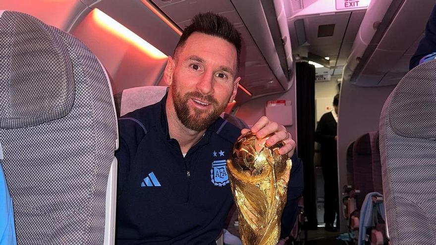 Messi llega a Argentina como el mejor de la historia