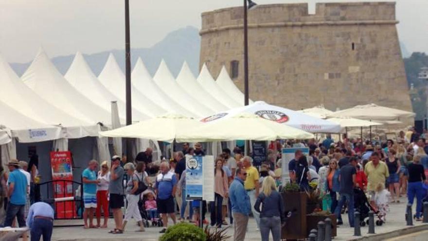 Comercio Lleno total en la feria Vive Teulada-Moraira