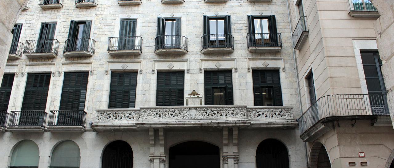 La façana de l&#039;Ajuntament de Girona.