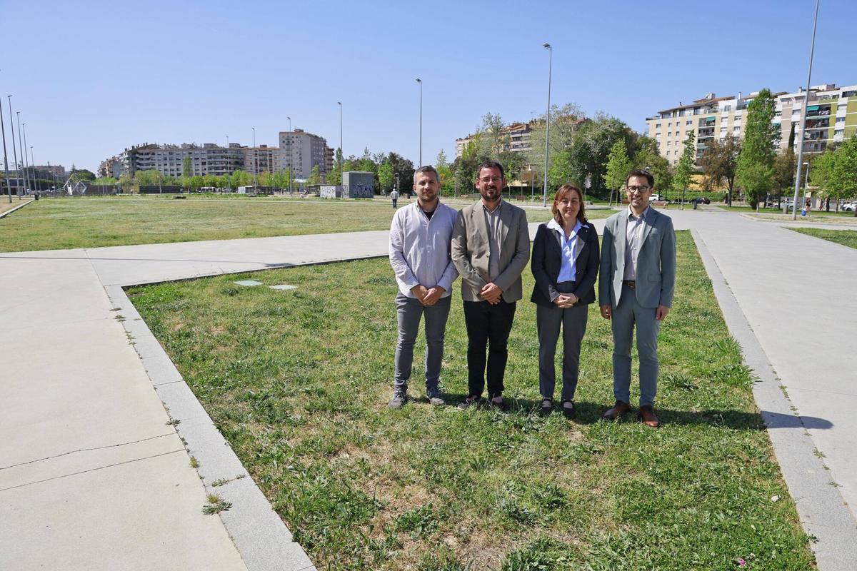 Girona. Estacio Espai Jove i Parc Central. Presenten el conveni per posar plaques solars a la futura pergola solar del parc central. Transicio energetica. Lluc Salellas. Silvia Paneque. Sergi Cot. Daniel Perez