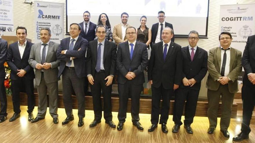 Los ponentes de la VII Jornada Técnica y los directivos de ACARMITT y COGITTRM, durante el evento.