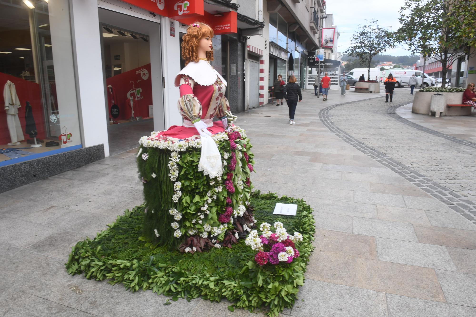 Arteixo se viste con trajes de flores